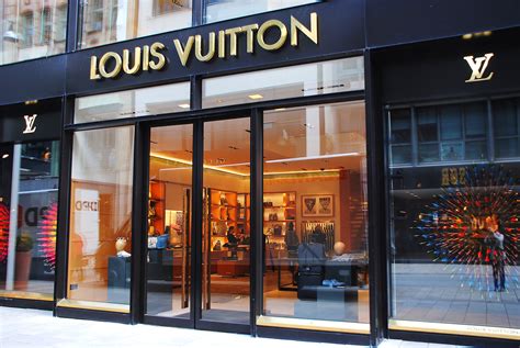 louis vuitton besitzer|louis vuitton fabrikverkauf.